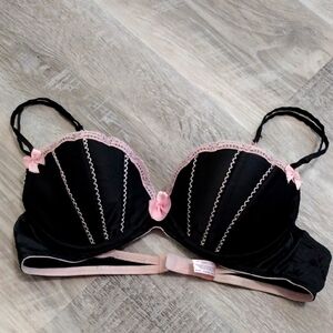 Victoria's Secret Sexy Little things bra 36B